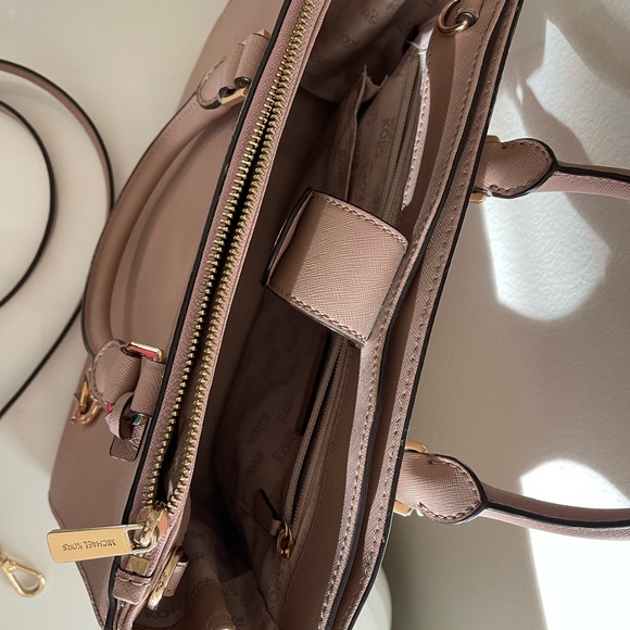 Michael Kors two way bag - Picture 5 of 15